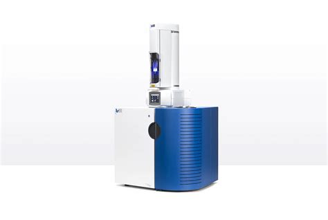 Total Nitrogen/Sulfur/Chlorine vertical combustion analyzer .